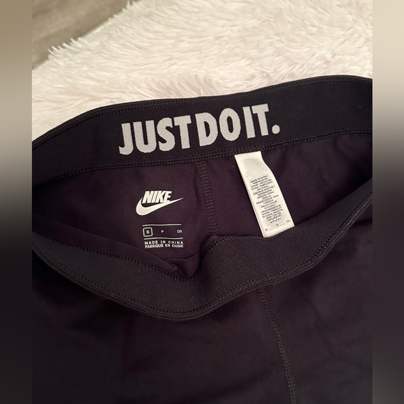 Nike leggings - Small - Picture 3 of 4